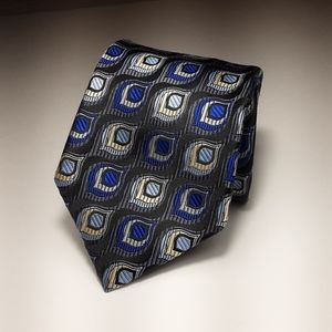 XMI Von Maur multi colored geometric shadow dots